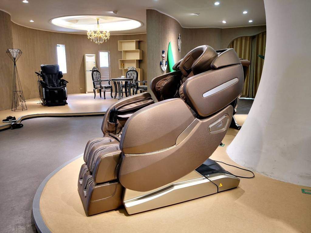 Reluex-Best-Luxury-SL-Track-Full-Body-Electric-3D-Zero-Gravity-Shiatsu-Foot-SPA-Massage-Chair.jpg